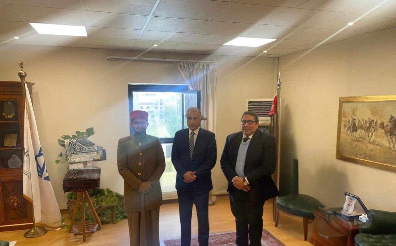 Globicor delegation with university leadership